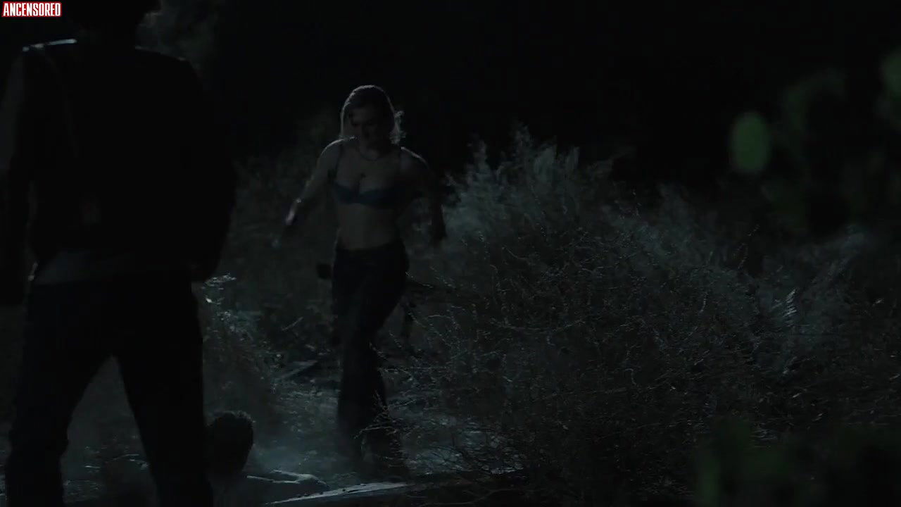 Abigail Breslin – The Call