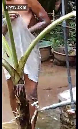 Lankan Wife Bathing Secretly Captured 3clips Marged