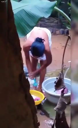 Lankan Wife Bathing Secretly Captured 3clips Marged