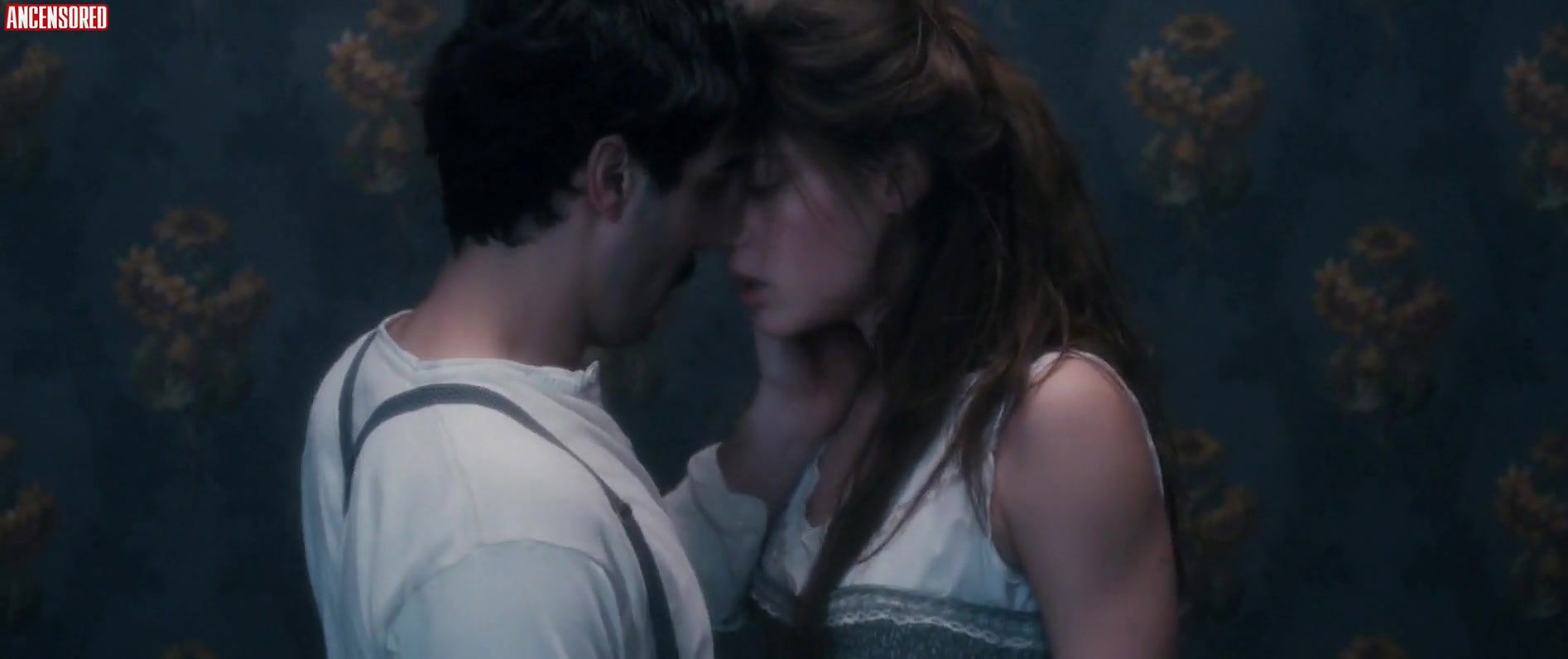 adele exarchopoulos – les anarchistes