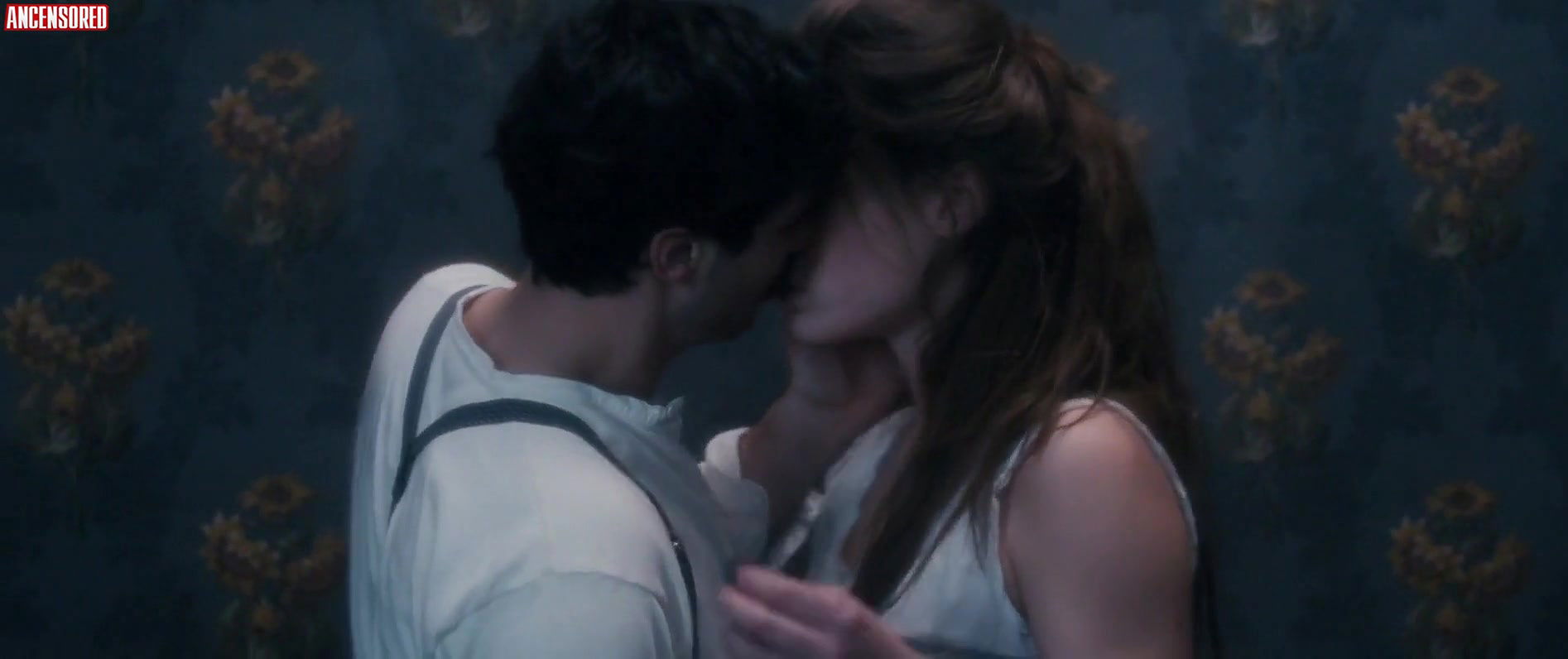 adele exarchopoulos – les anarchistes