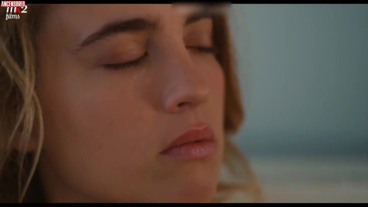 Adele Haenel – portrait of a lady on fire