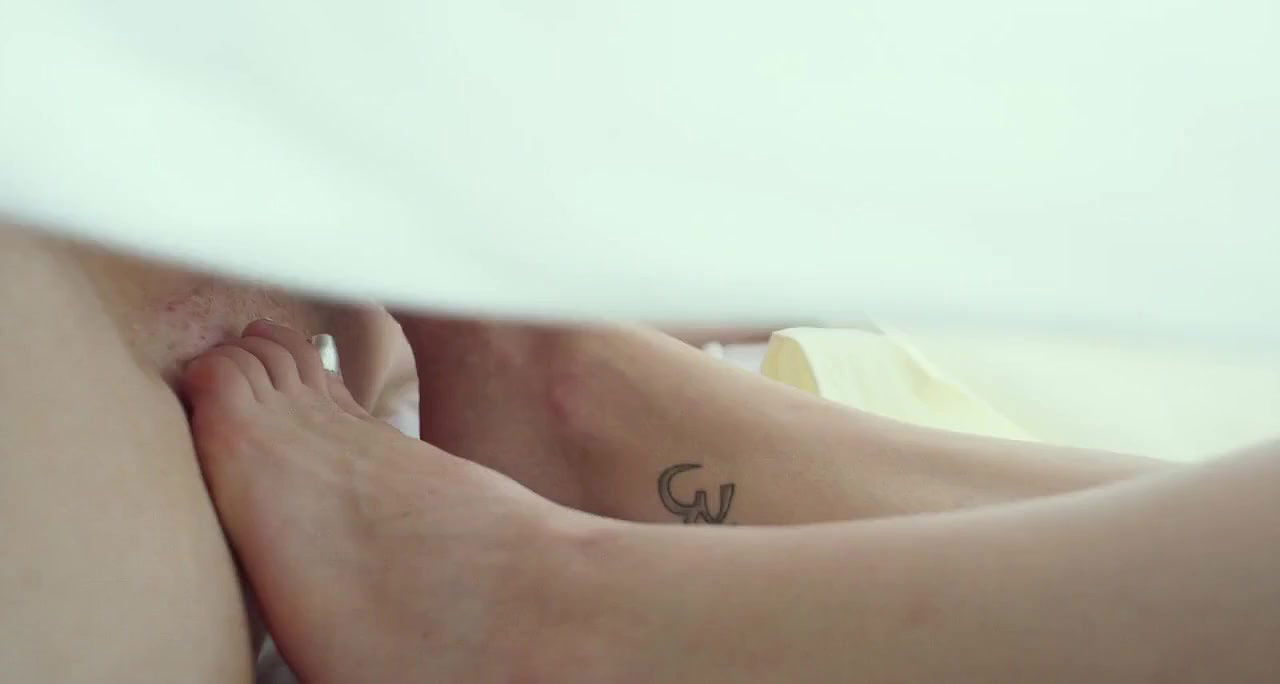 Adrianne Palicki – baby baby baby