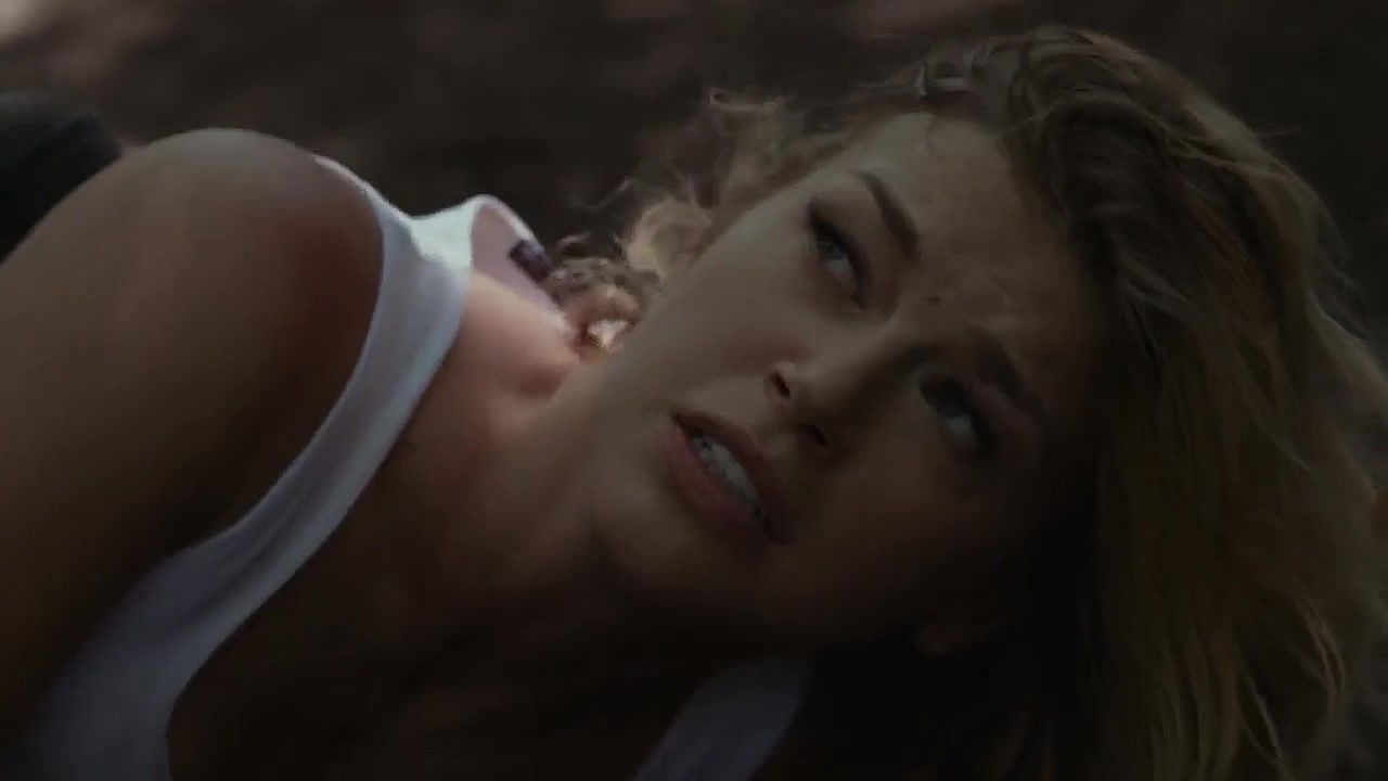 Adrianne Palicki – swat under siege