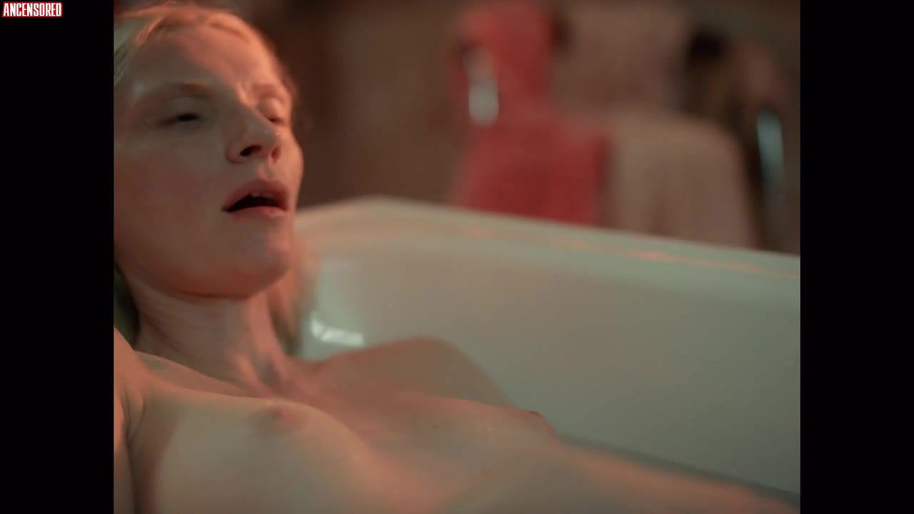 Agata Buzek – erotica 2022