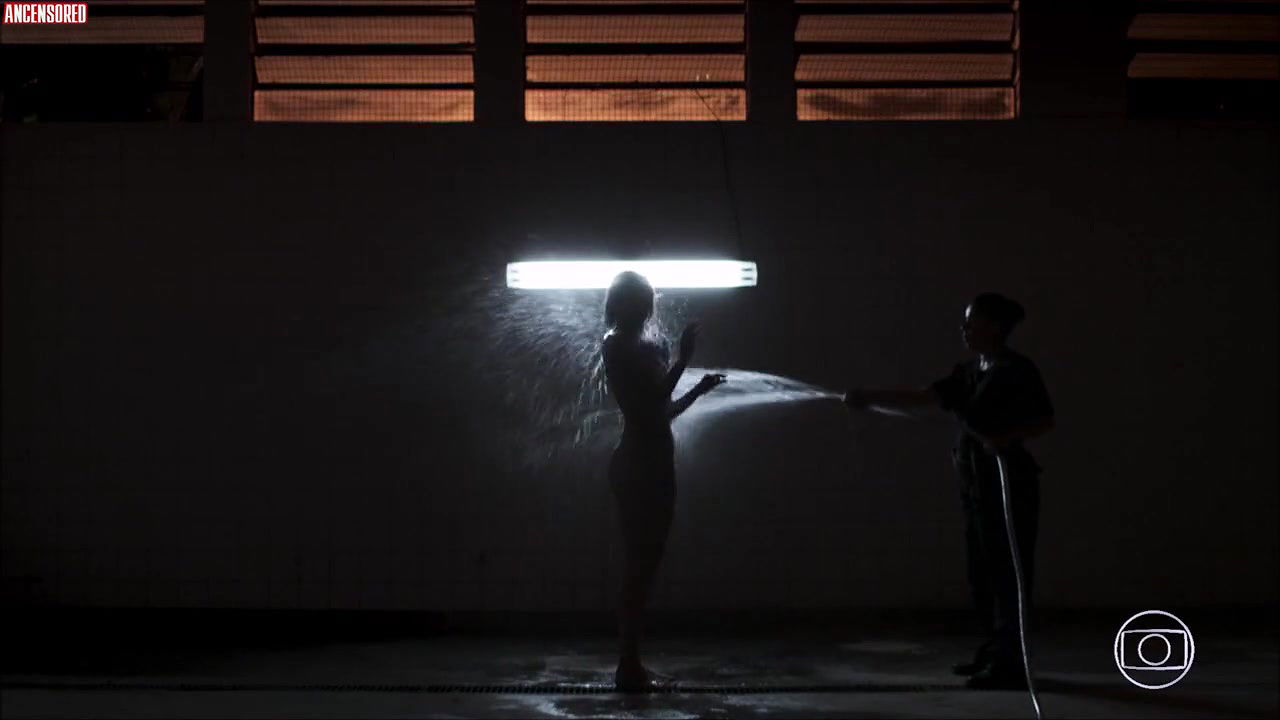 Agatha Moreira – a dona do pedaco