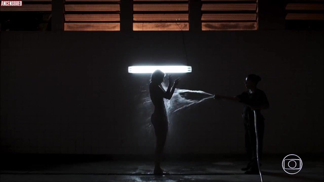 Agatha Moreira – a dona do pedaco