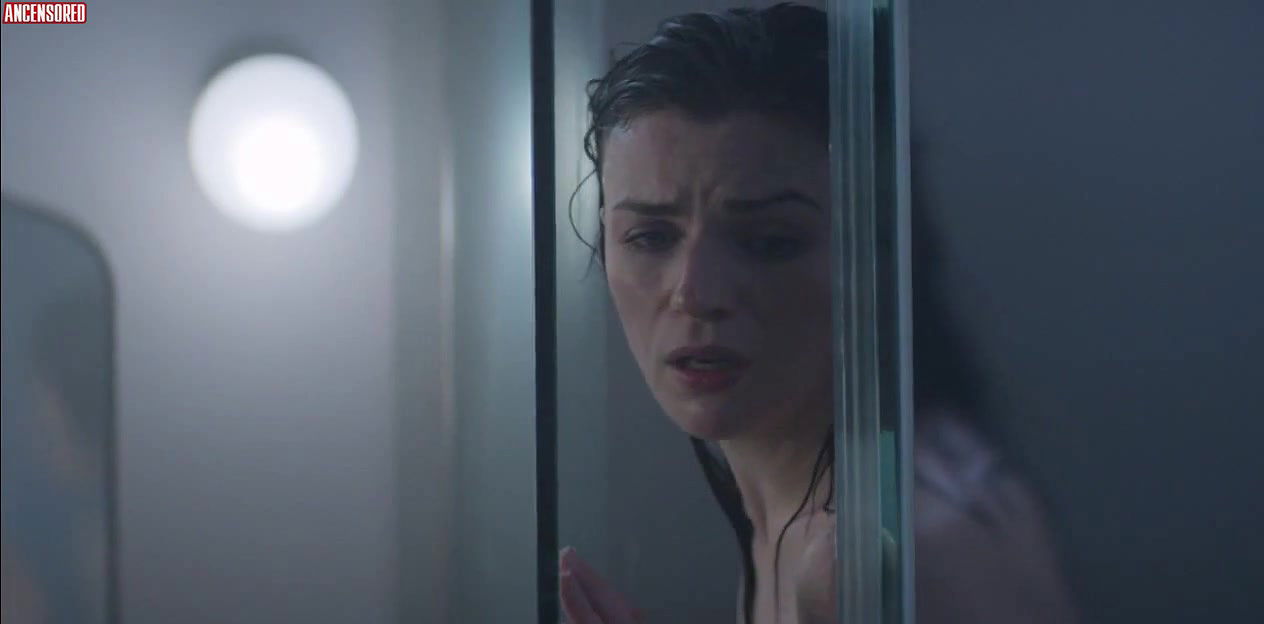 aisling bea – living with yourself