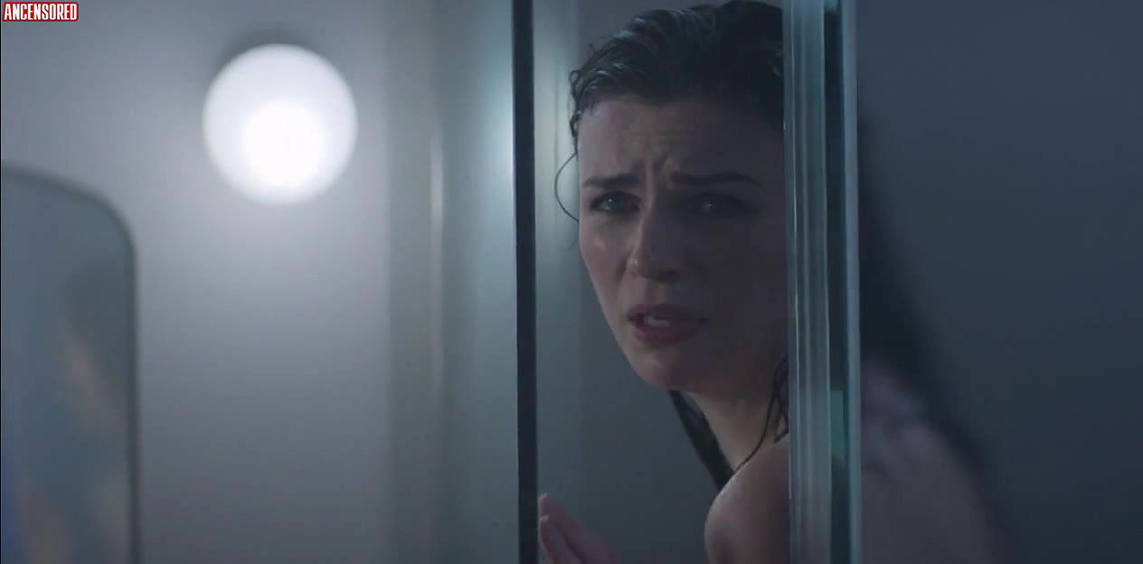 aisling bea – living with yourself