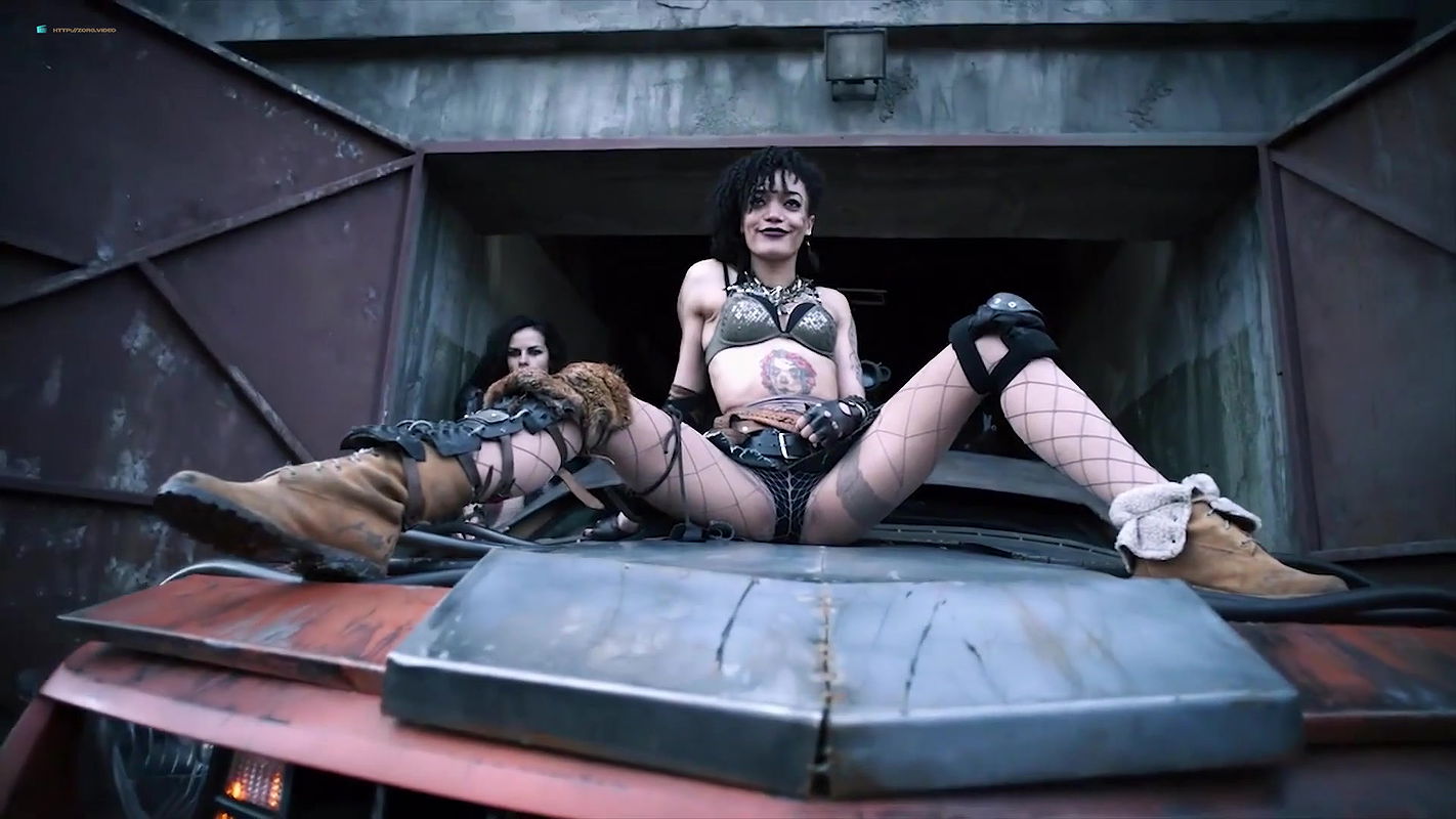 Ako – death race 4 beyond anarchy