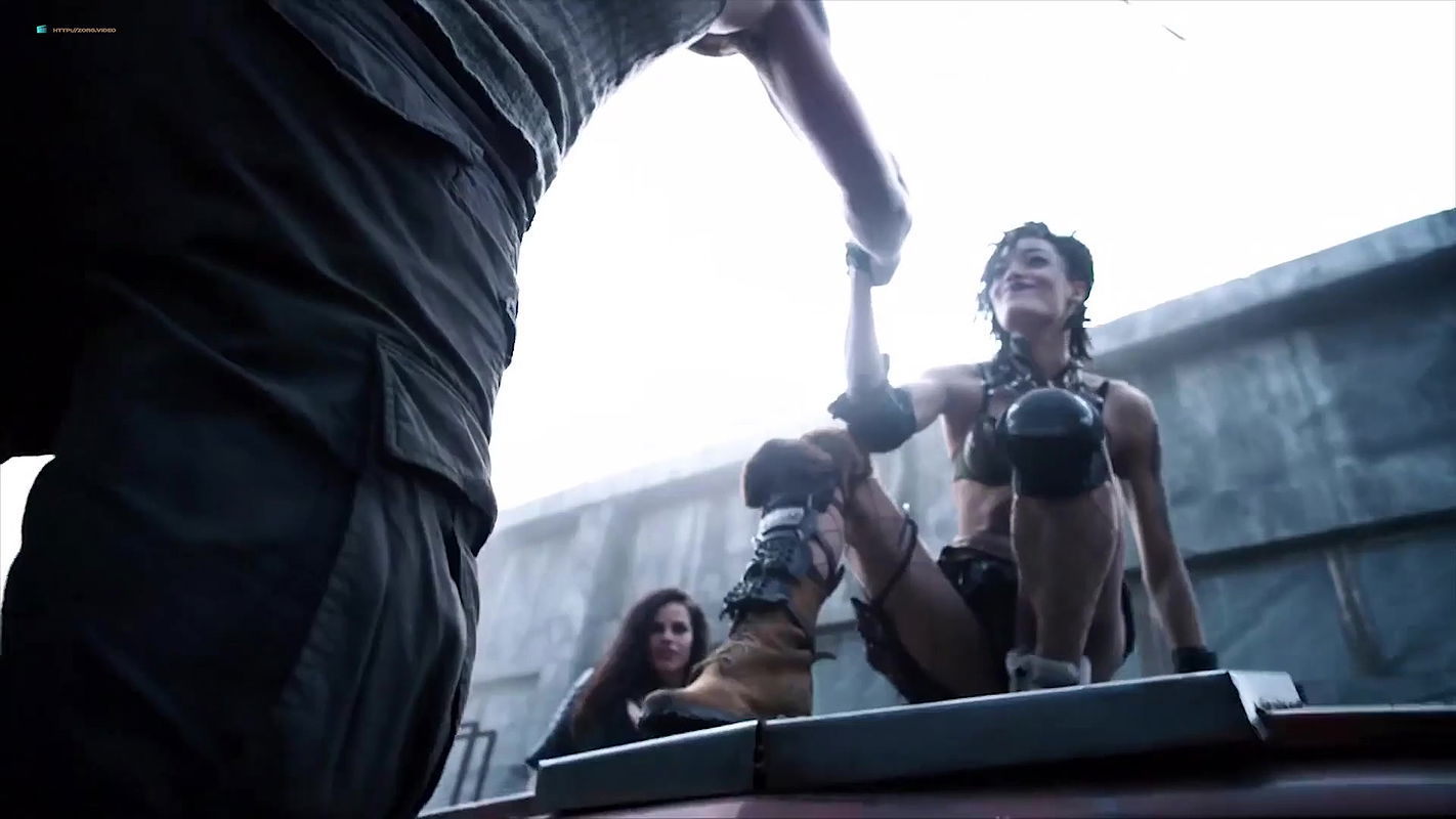 Ako – death race 4 beyond anarchy