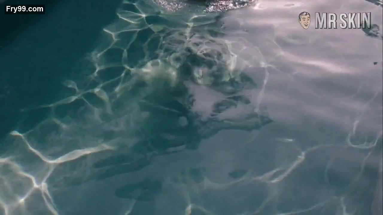 Alanna Ubach – Hand of God