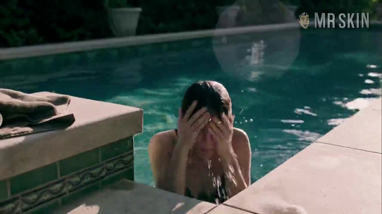 Alanna Ubach – Hand of God