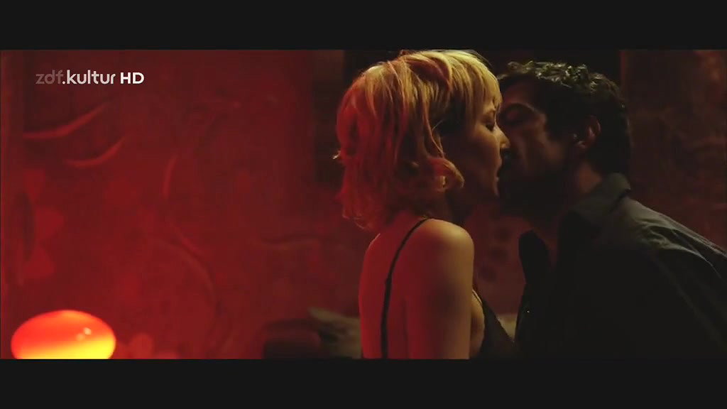 Alba Rohrwacher – Come Undone