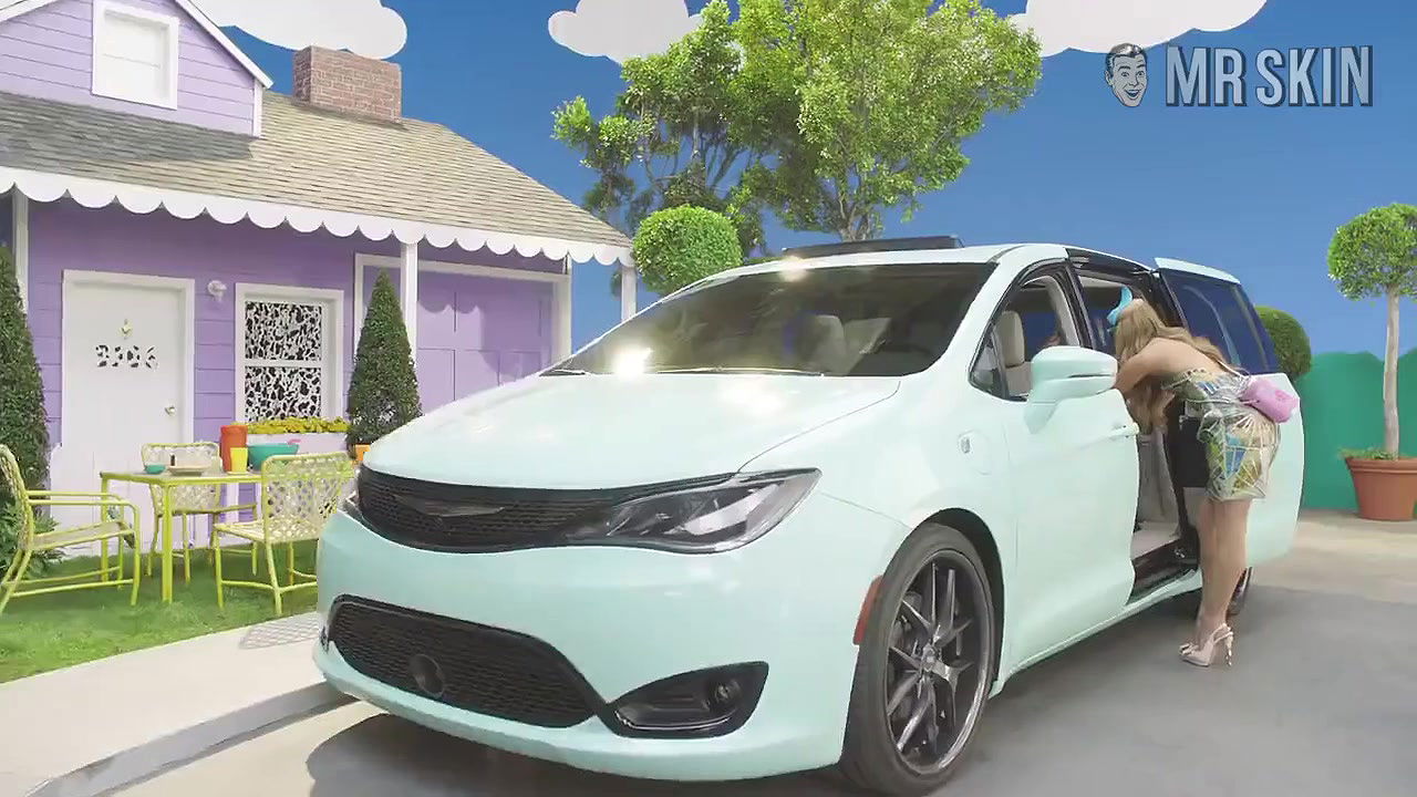 Alessandra Ambrosio – milf