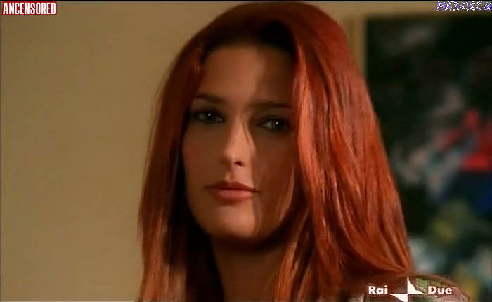 Alessia Merz – Turbo