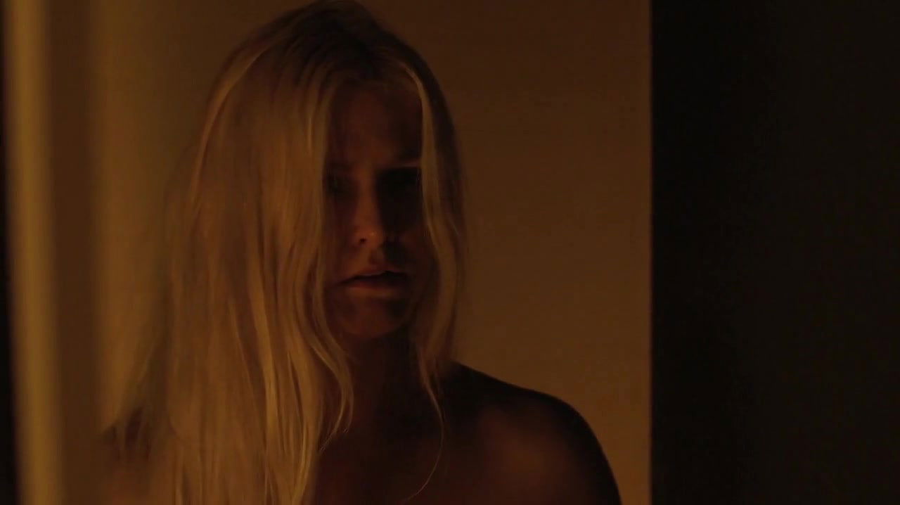 Alexandra Breckenridge – Dark