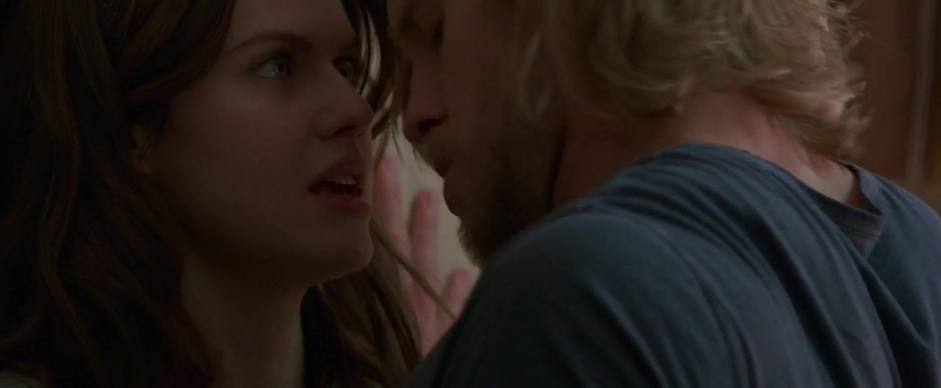 Alexandra Daddario – the layover