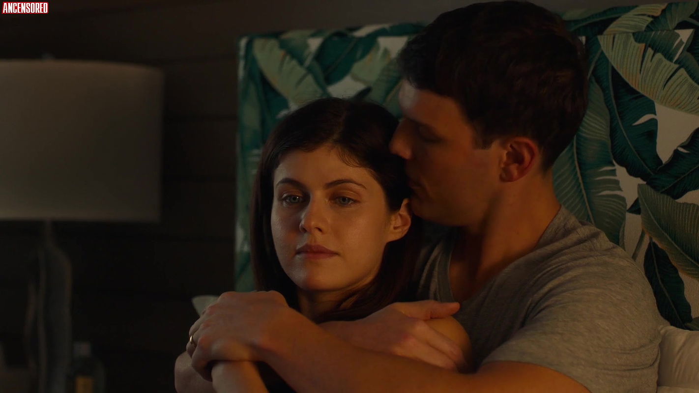 Alexandra Daddario – the white lotus