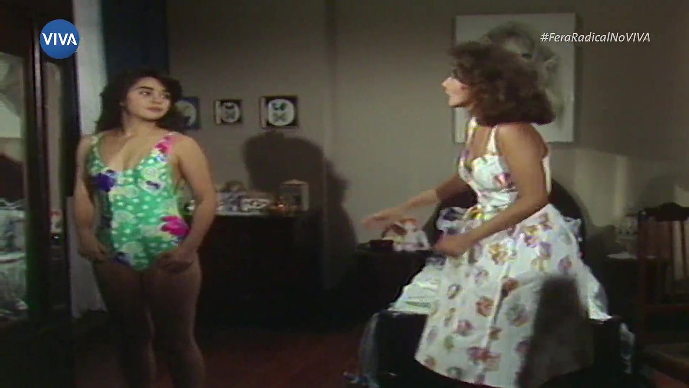 Alexandra Marzo – Fera Radical