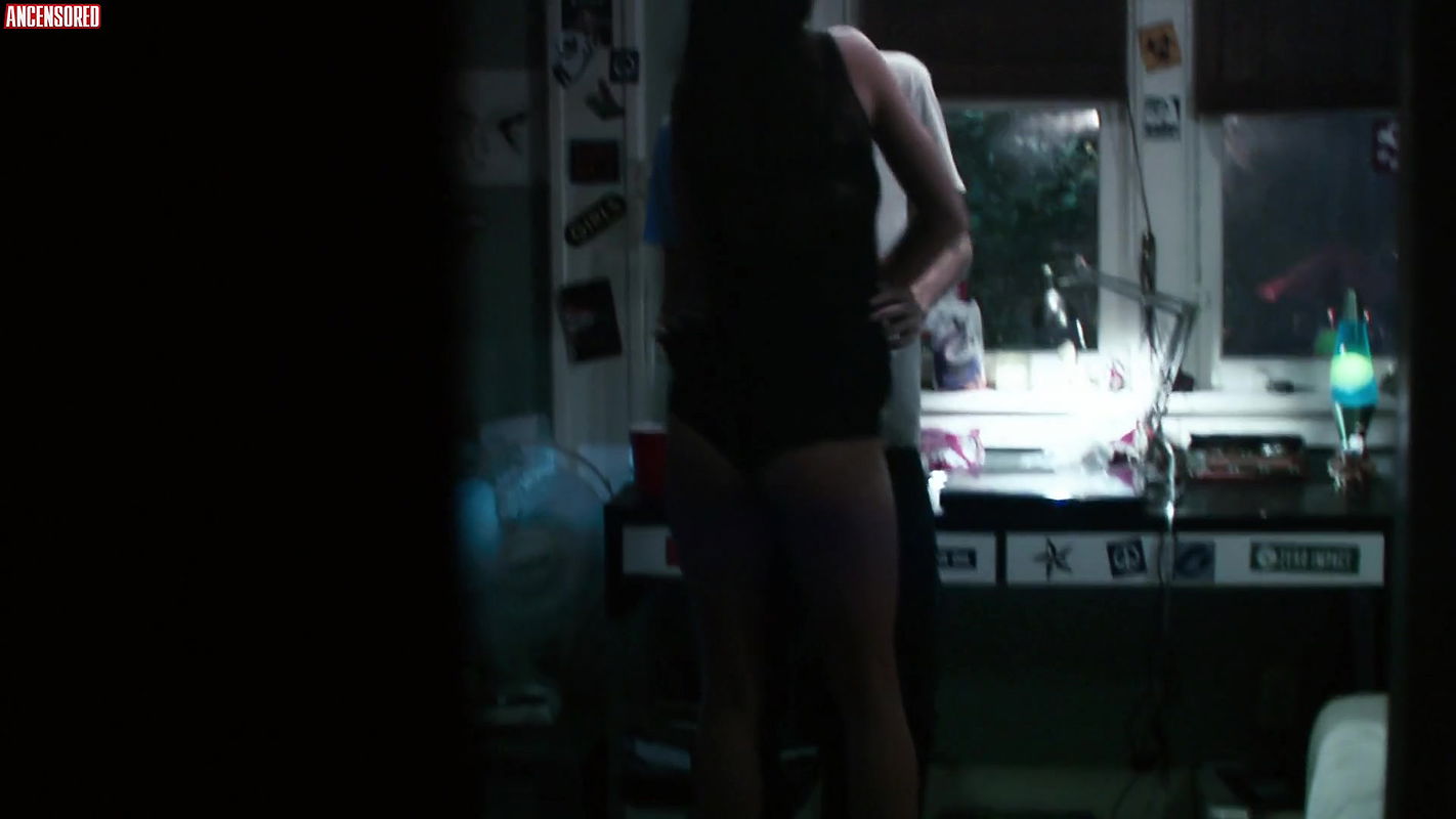 Alexis Knapp – Project X