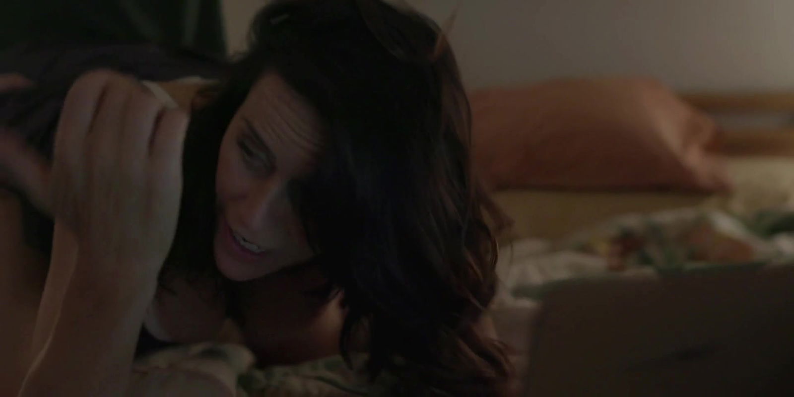 Alia Shawkat – Transparent