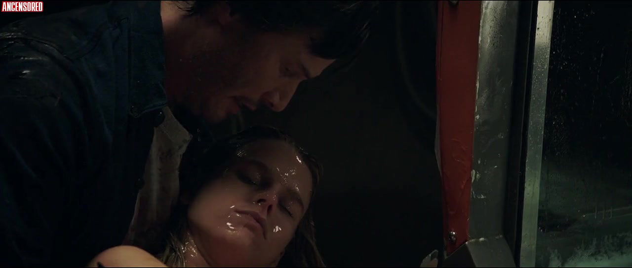 Alice Eve – replicas