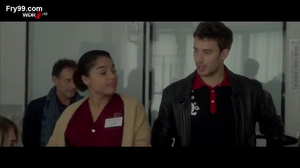 Alice Isaaz – elle