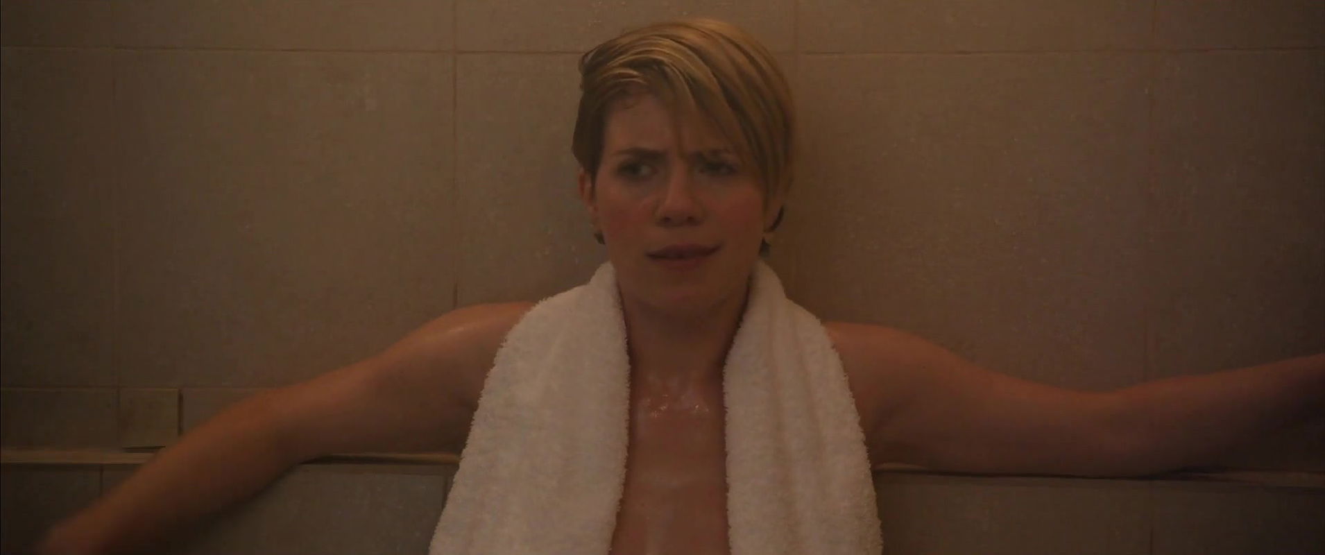alice wetterlund – mike and dave need wedding dates