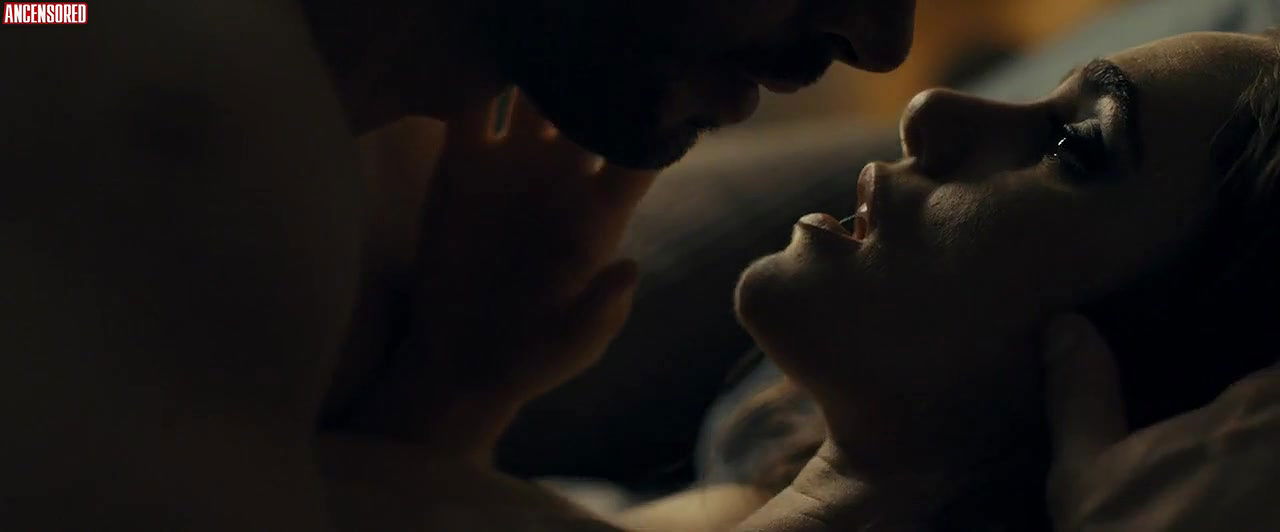 Alicia Sanz – en brazos de un asesino