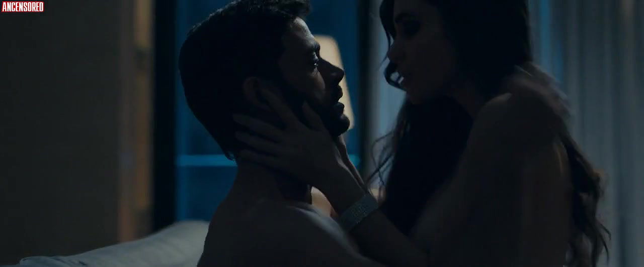 Alicia Sanz – en brazos de un asesino