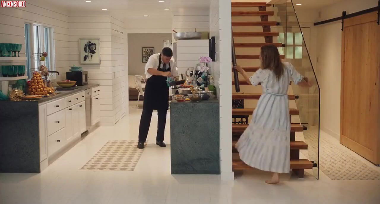 Alicia Silverstone – sister of the groom