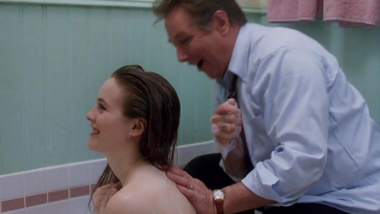 Alicia Silverstone – The Babysitter