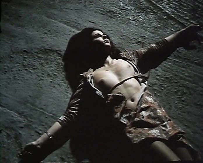 aliki zanou – ena elefthero koritsi