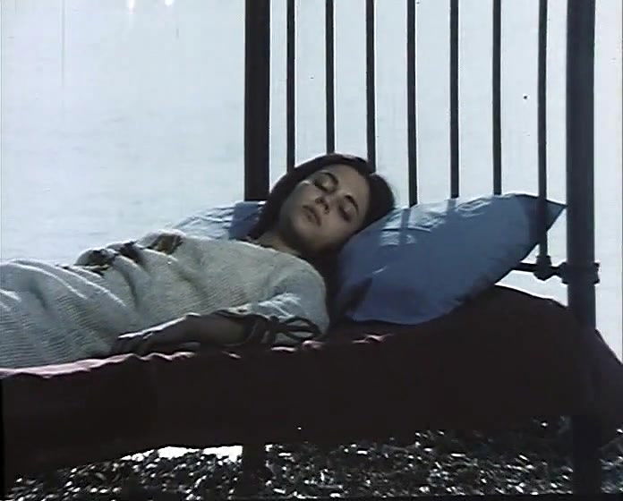 aliki zanou – ena elefthero koritsi