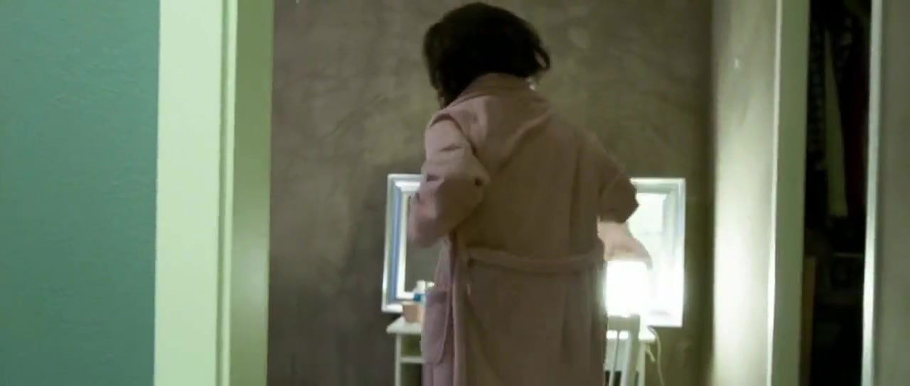 alina tomnikov – perheenjakaja