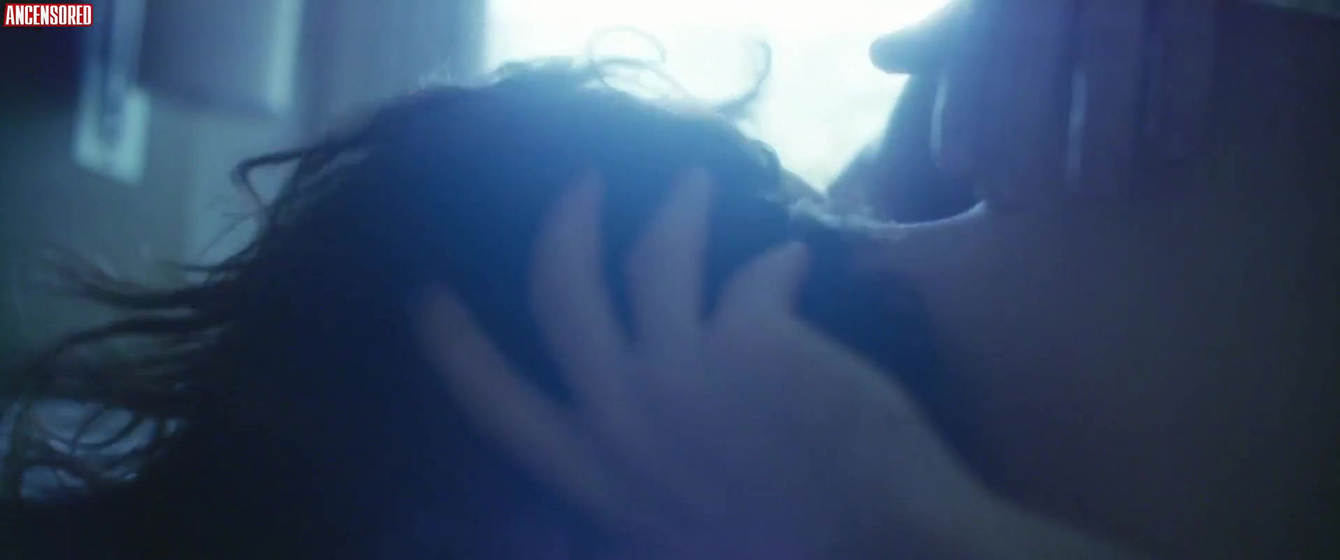 Alisa Khazanova – middleground