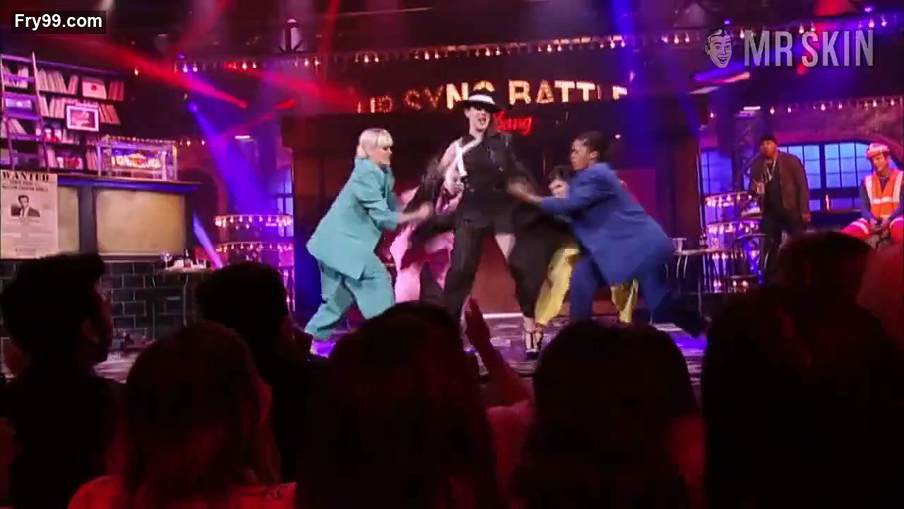 Alison Brie – Lip Sync Battle