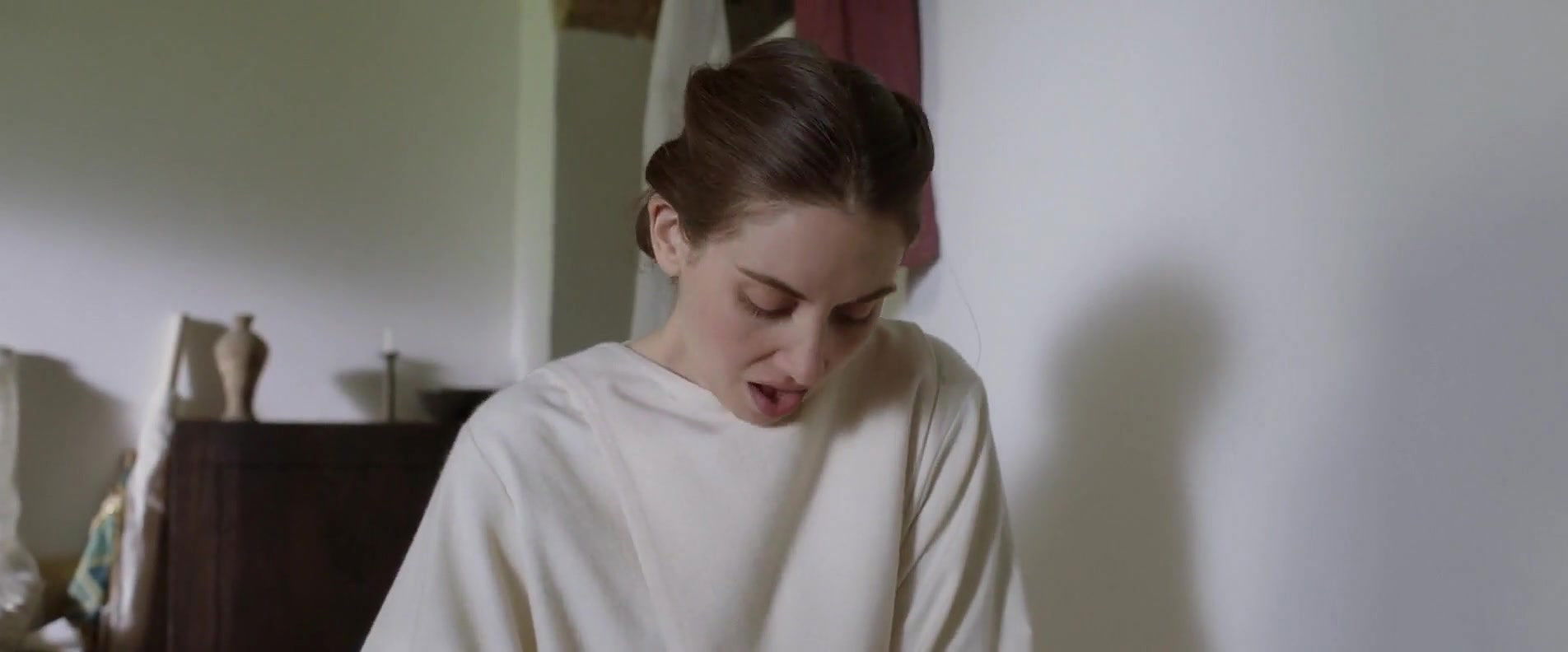 Alison Brie – the little hours