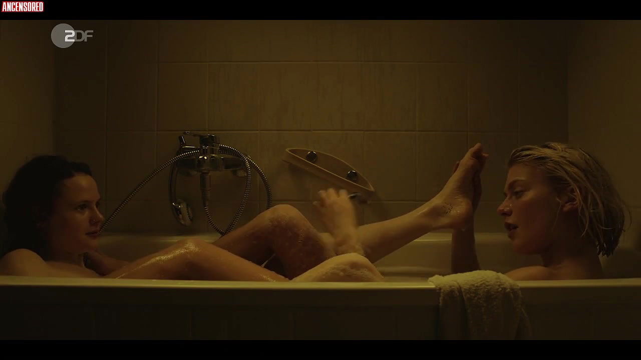 alli neumann – wach