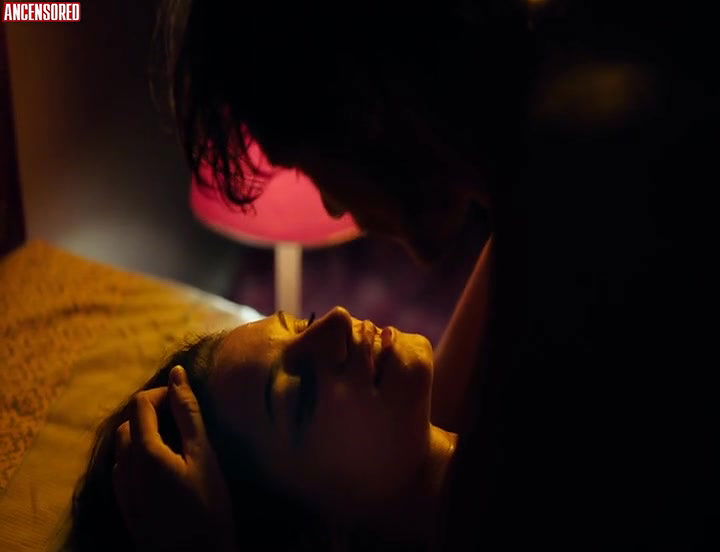 almila bagriacik – a regular woman