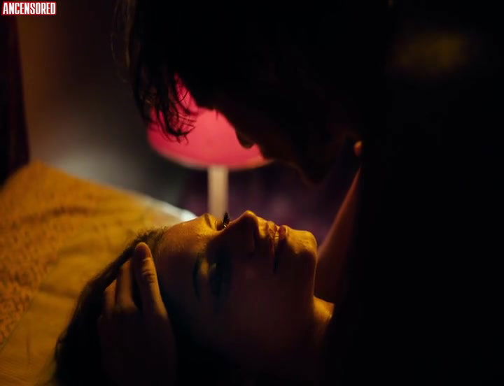 almila bagriacik – a regular woman