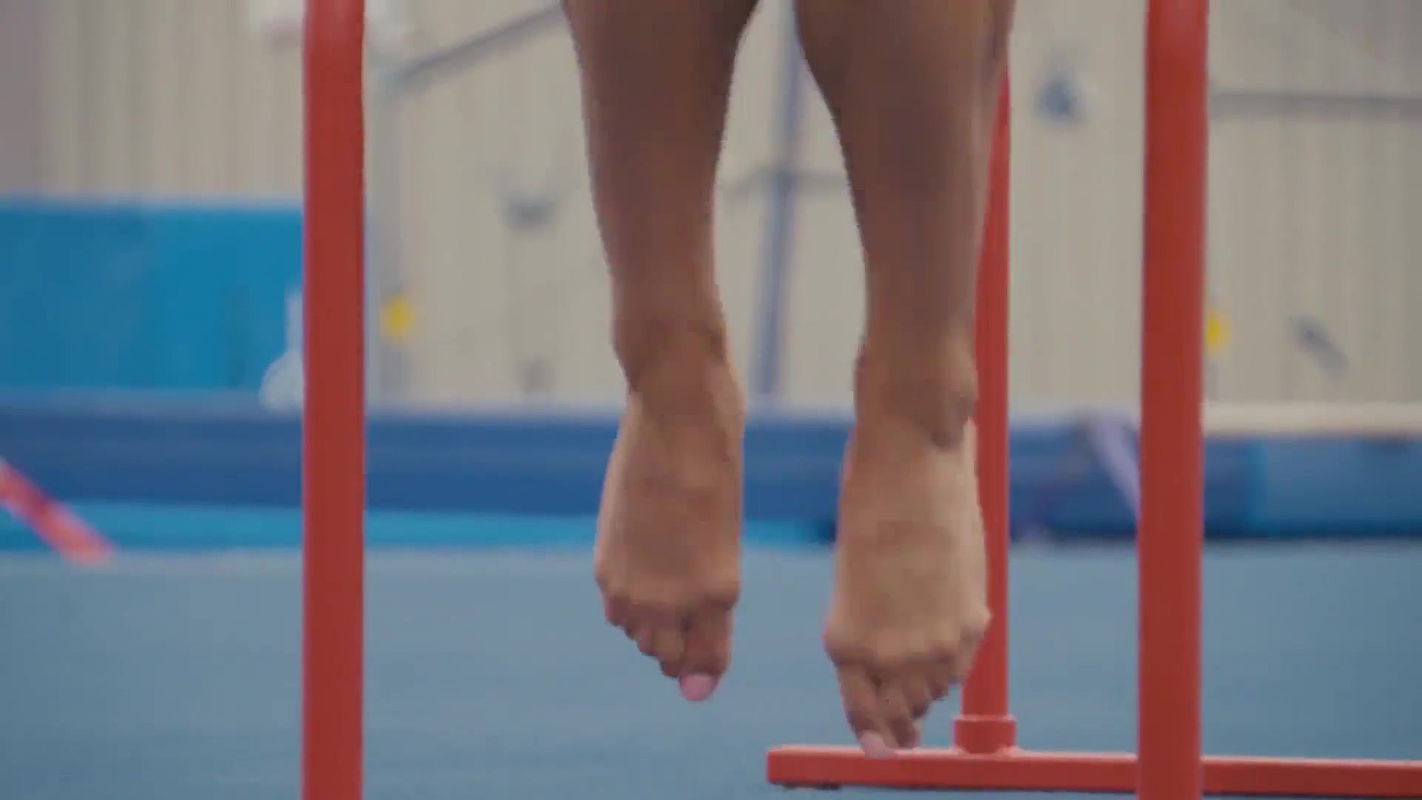 aly raisman – sports illustrated swimsuit 2017