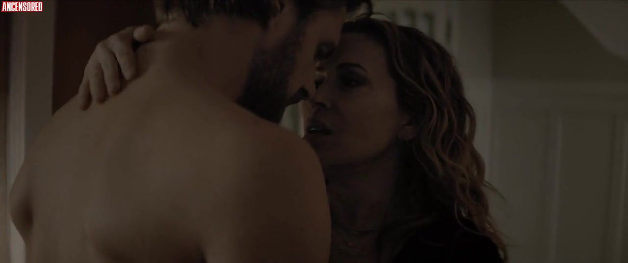 Alyssa Milano – brazen