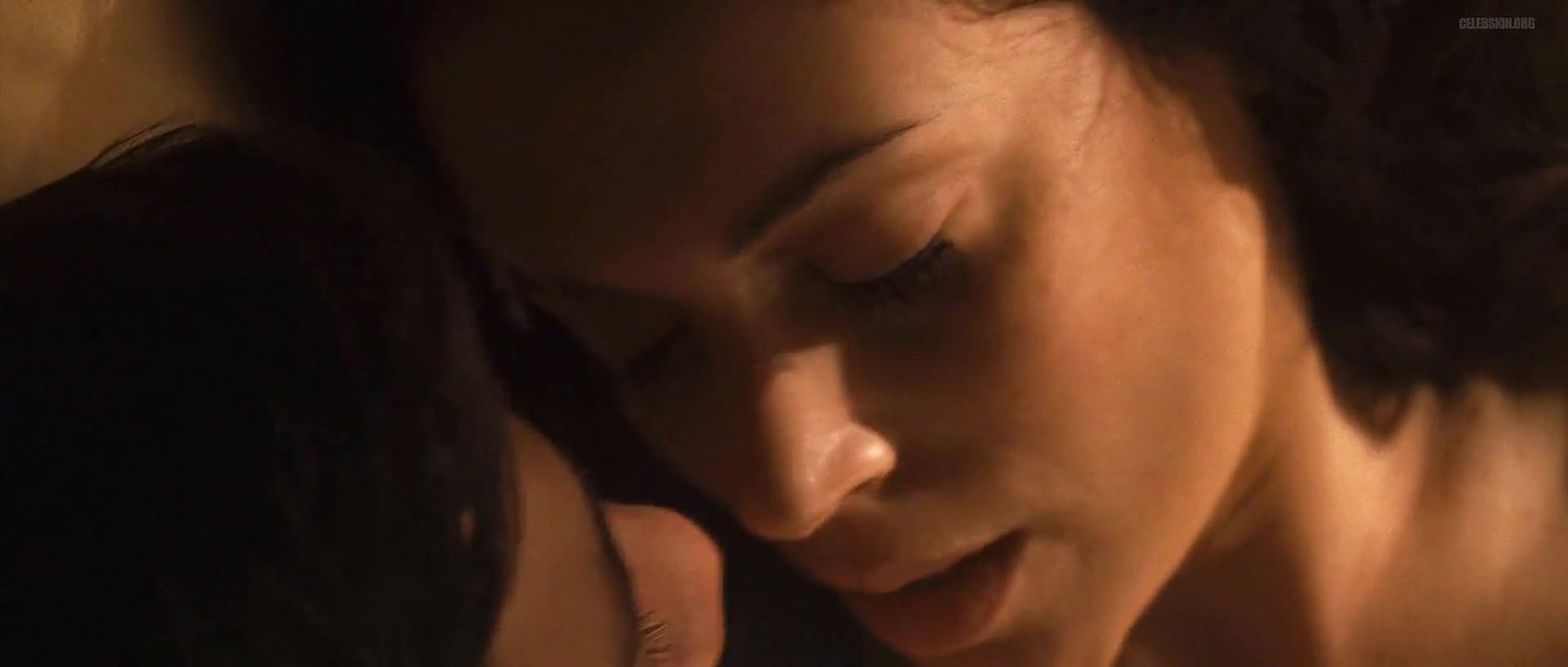 Alyssa Milano – Pathology