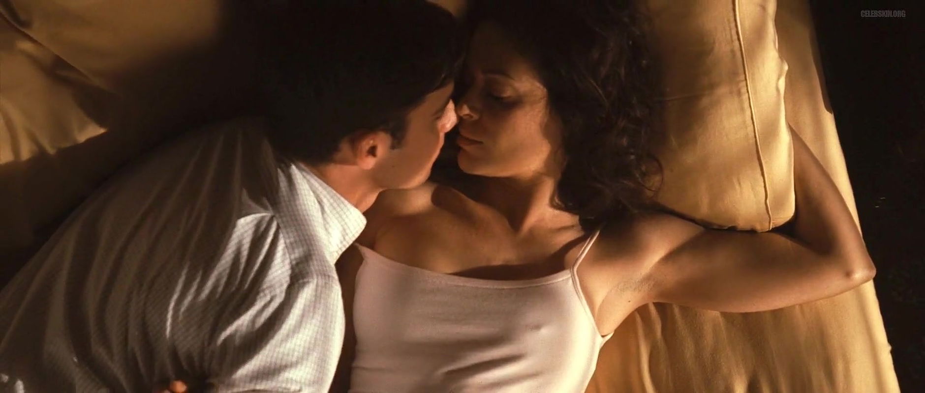 Alyssa Milano – Pathology