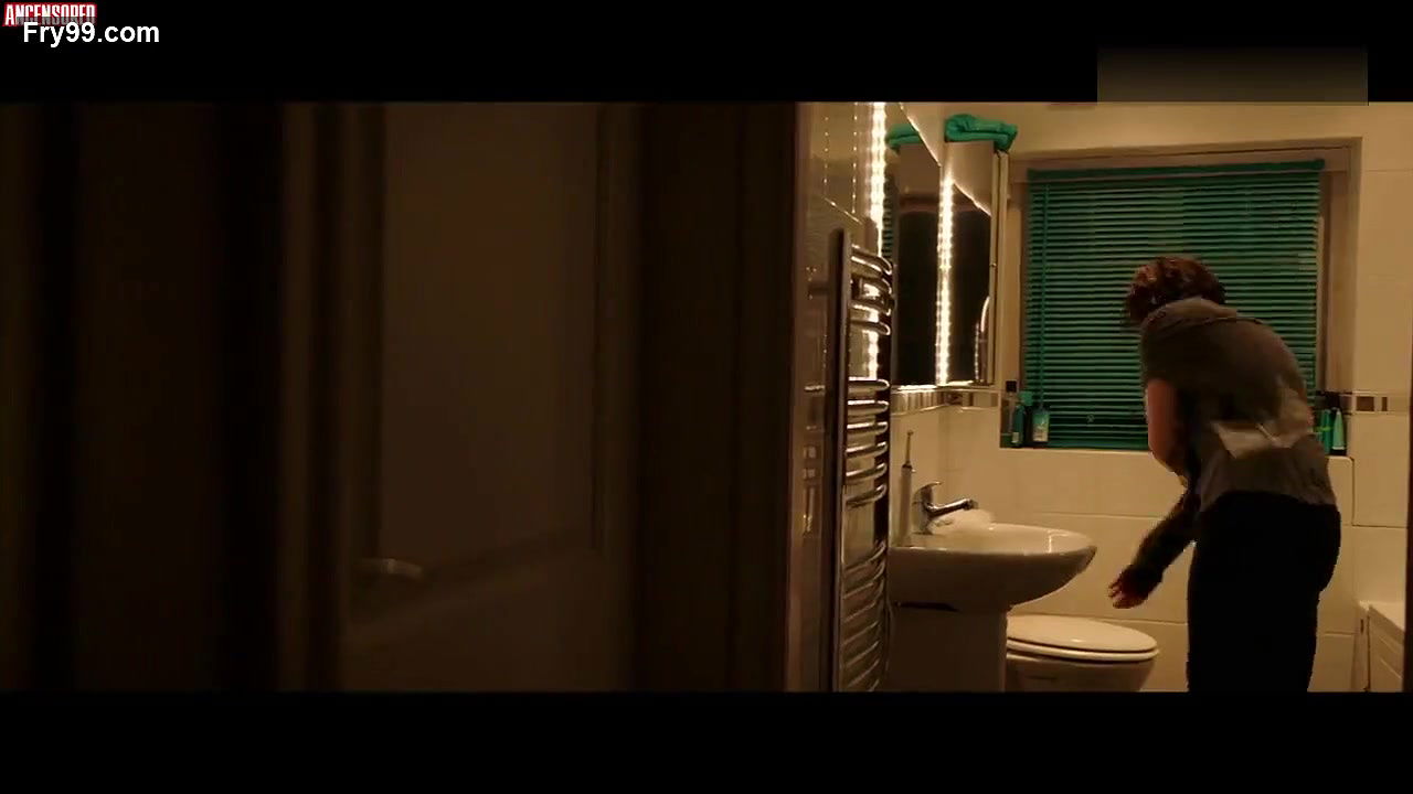 Amanda Abbington – safe