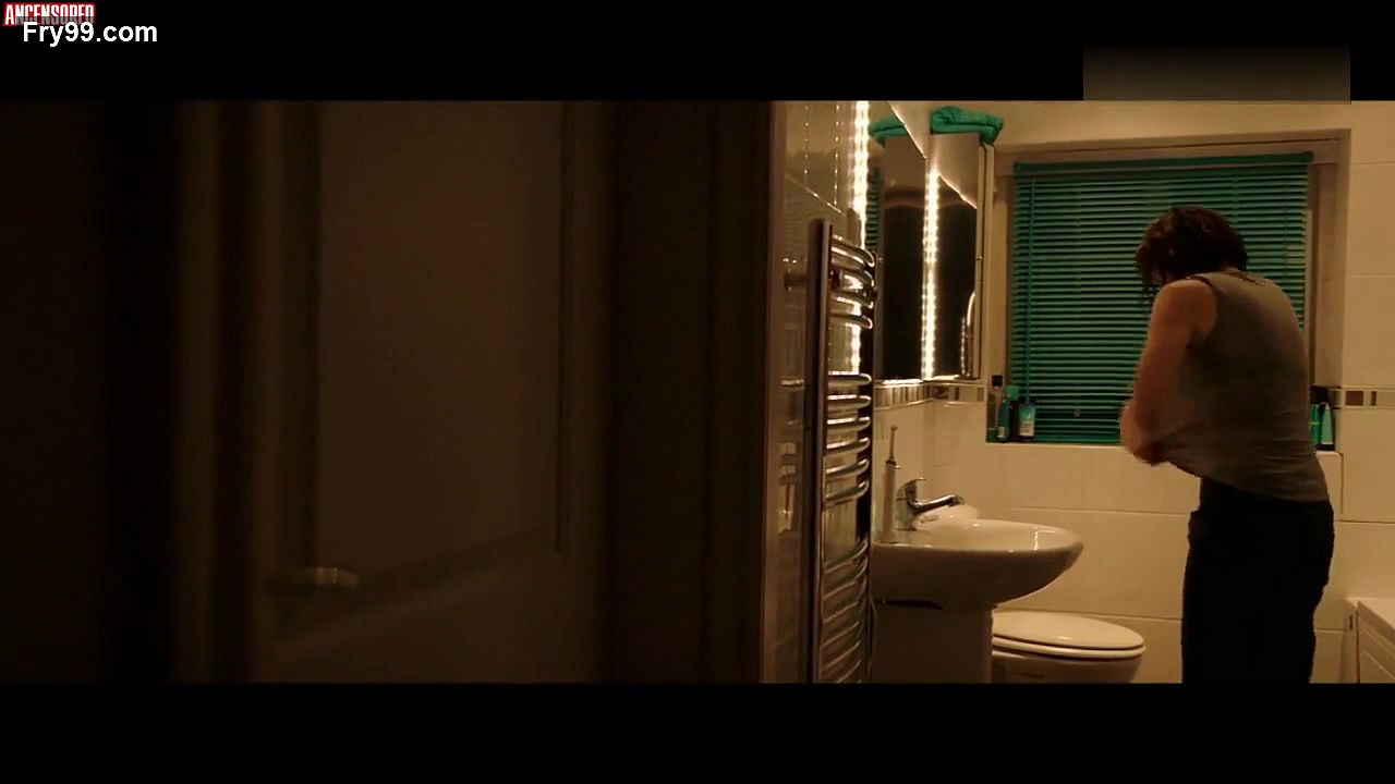 Amanda Abbington – safe