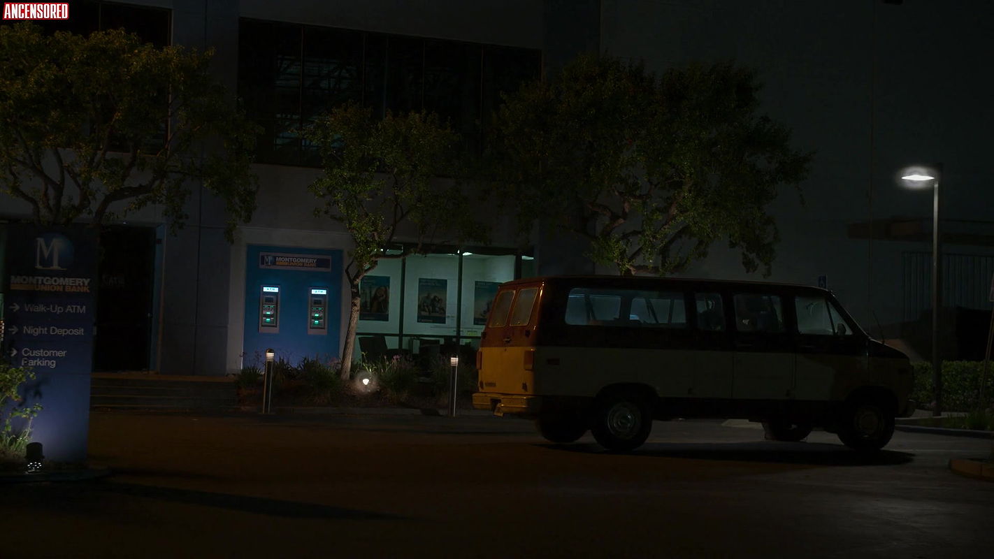 amanda arcuri – party of five ii