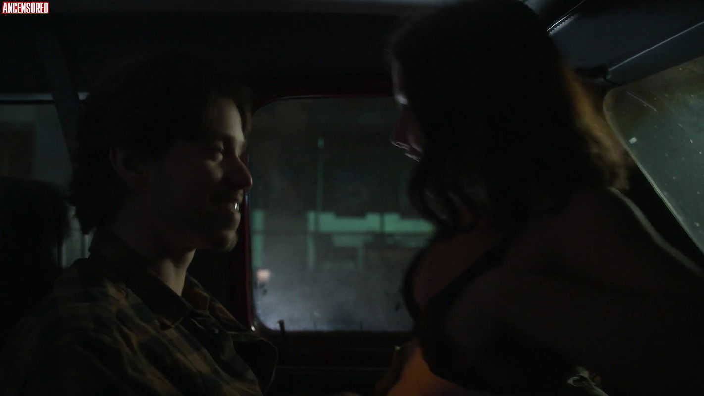 amanda arcuri – party of five ii